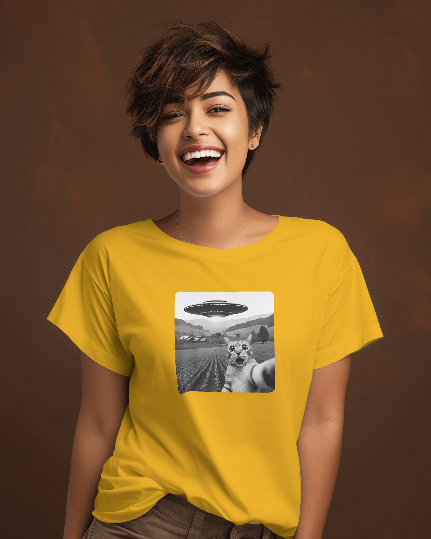 UFO Cat Selfie | T-shirt for Women