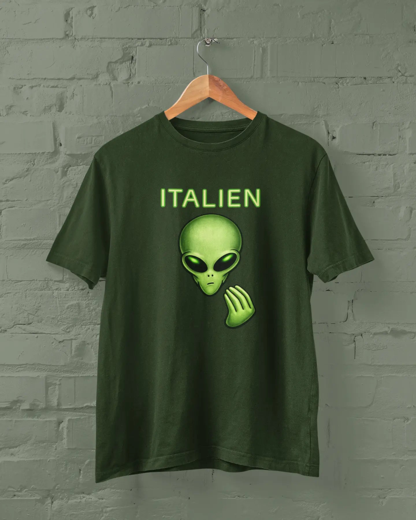 ITALIEN - The Italian Alien | T-shirt for Men PrismGasm